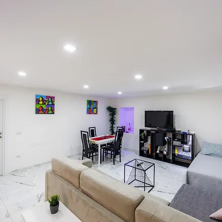 Man House *